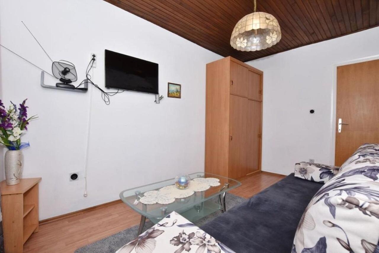 Apartment Rene Omiš Zewnętrze zdjęcie