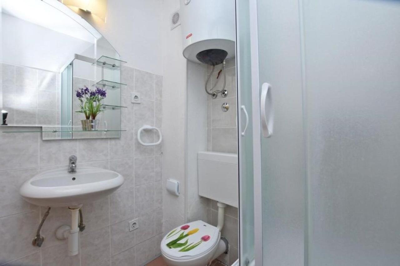 Apartment Rene Omiš Zewnętrze zdjęcie