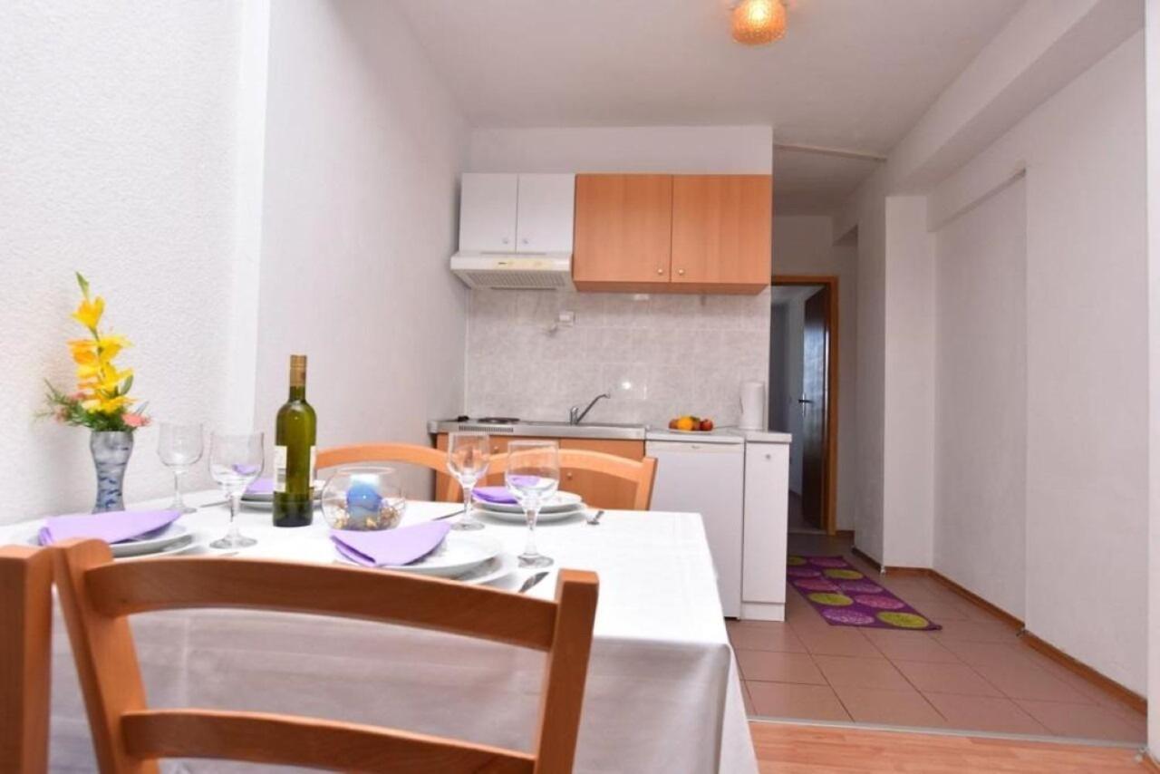Apartment Rene Omiš Zewnętrze zdjęcie