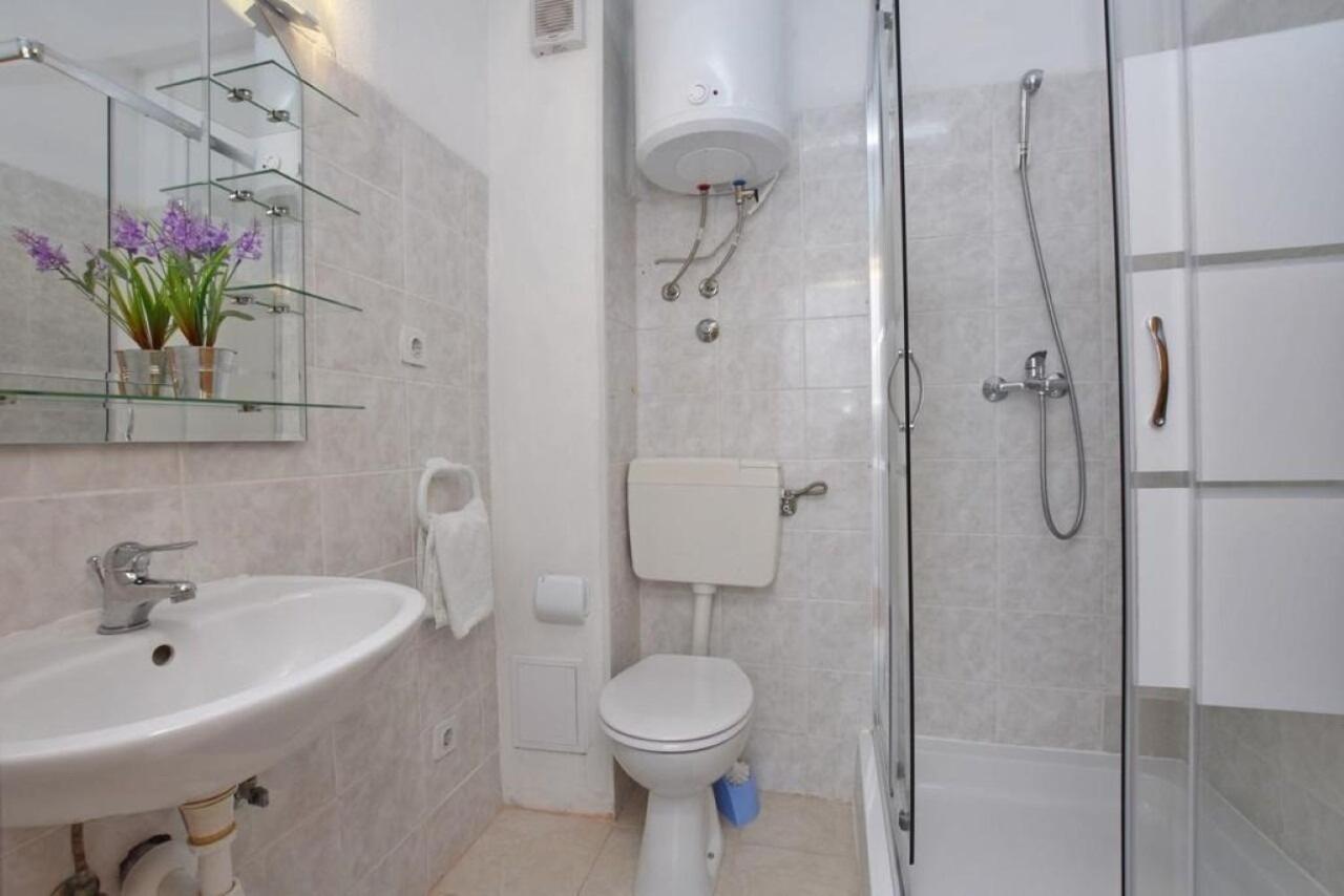 Apartment Rene Omiš Zewnętrze zdjęcie