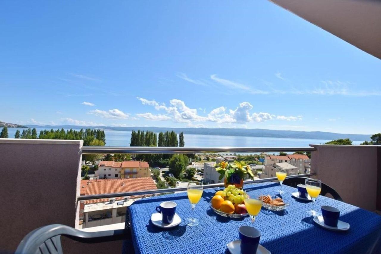 Apartment Rene Omiš Zewnętrze zdjęcie