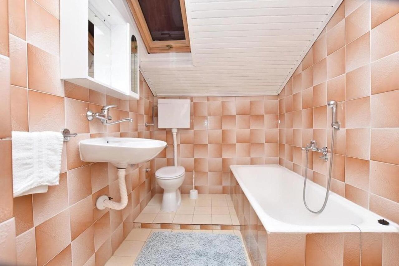 Apartment Rene Omiš Zewnętrze zdjęcie
