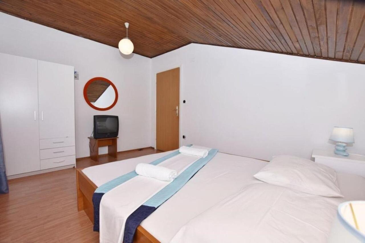 Apartment Rene Omiš Zewnętrze zdjęcie
